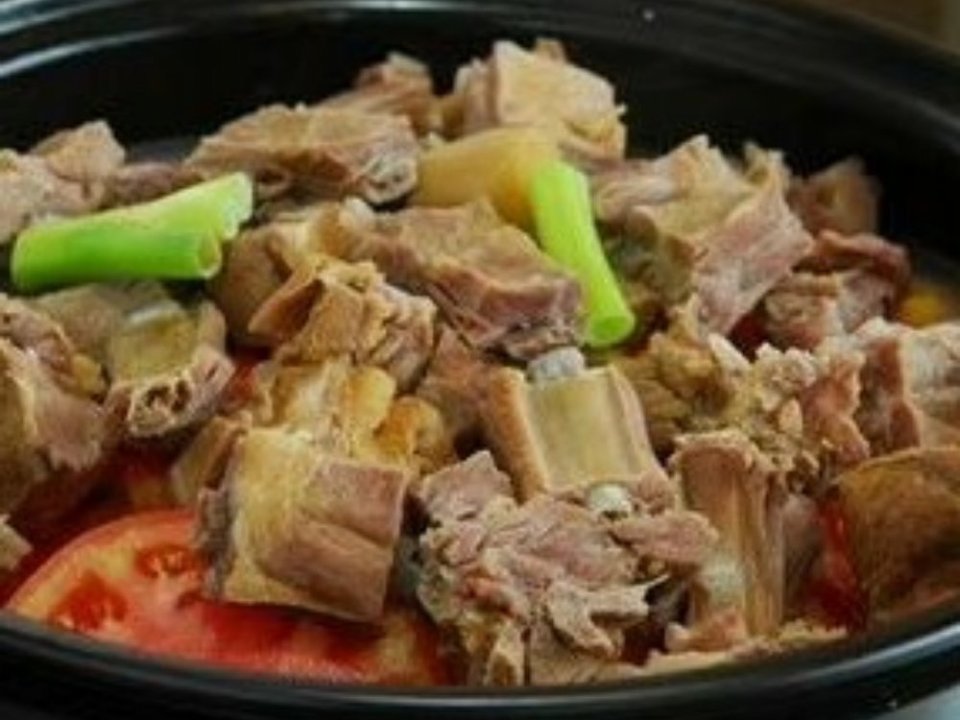 > 丽江风味腊排骨 清汤锅 分类:餐馆;餐饮;排骨;中餐;腊排骨火锅;地方