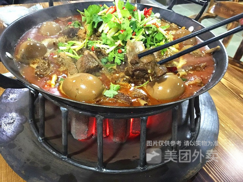 秘制羊排吊锅图片