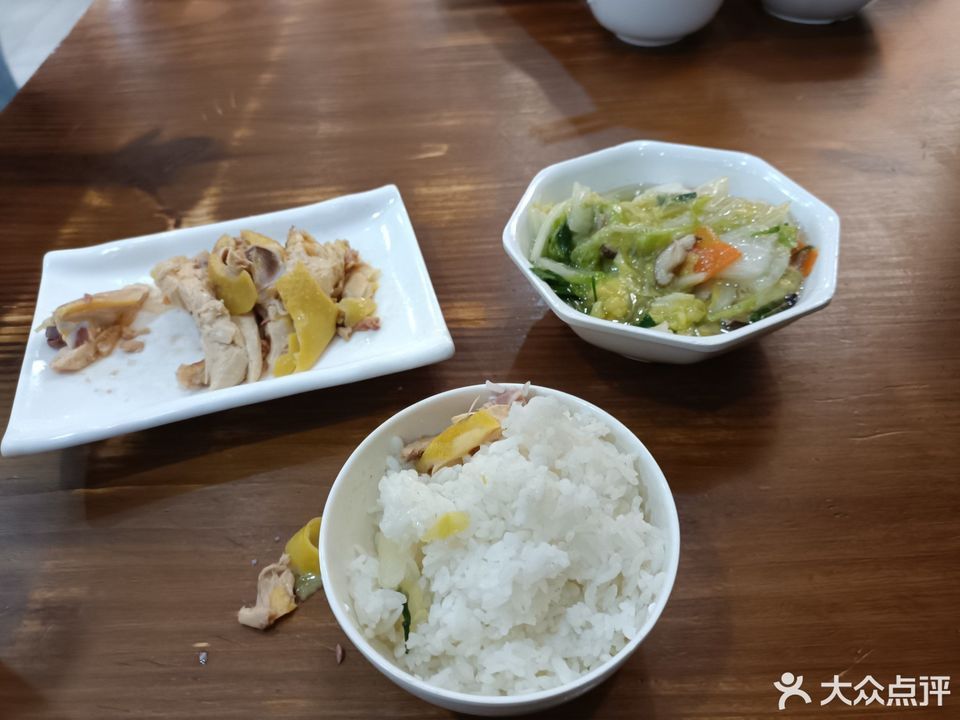 方家大食堂位于舟山市岱山县钓海路97号 标签:餐饮食堂餐馆快餐