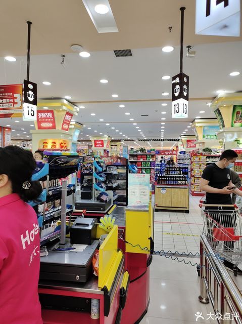 万民百货店大庆百货大楼店