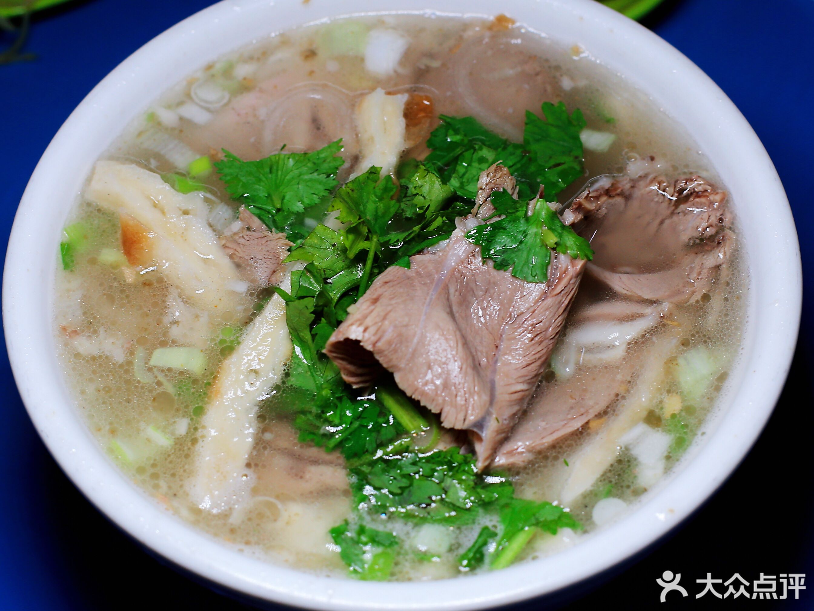 银川市 餐饮服务 餐馆 > 秦味斋羊肉泡馍(银川总店) 老毛手抓(宁夏