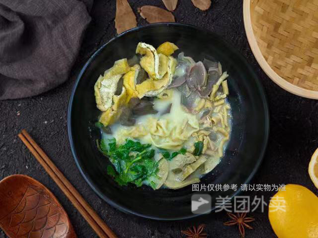 老鸭汤馄饨图片