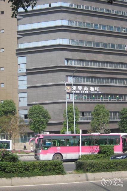 格林豪泰酒店(重庆渝中区两路口地铁站店)