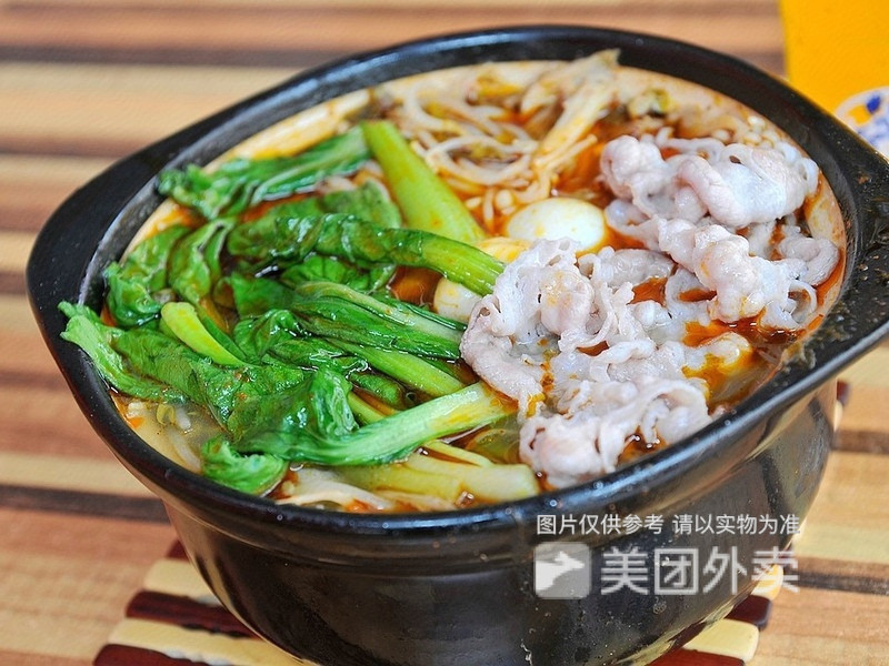              正宗砂锅米线