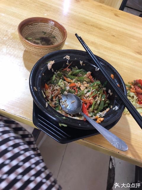 铜仁市 餐饮服务 餐馆 快餐  满口香煲仔饭(南长城路店)推荐菜:分类