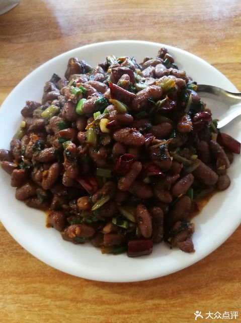 酸腌菜炒红豆图片