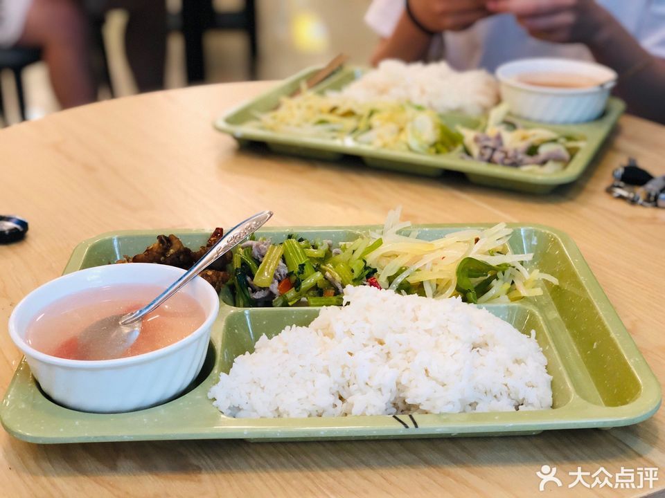 同济大学浙江学院-食堂