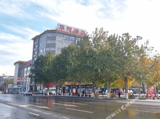 正定华阳假日酒店地址(位置,怎么去,怎么走,在哪,在哪里,在哪儿)