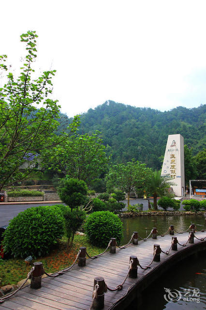 广东第一峰温泉度假村清远阳山县天泉度假村