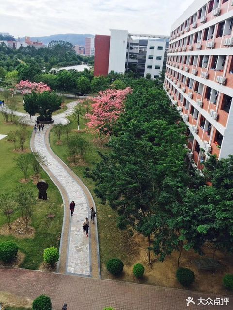 广东金融学院广州校本部广东财经大学(广州校区)-东门广东金融学院