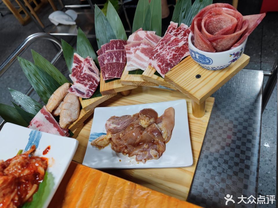黑牛烤肉料理店