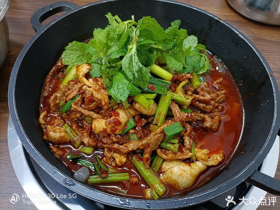 榕江风味腊更虾酸牛肉肥肠