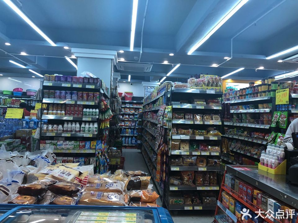 美宜多连锁超市(梅林店)