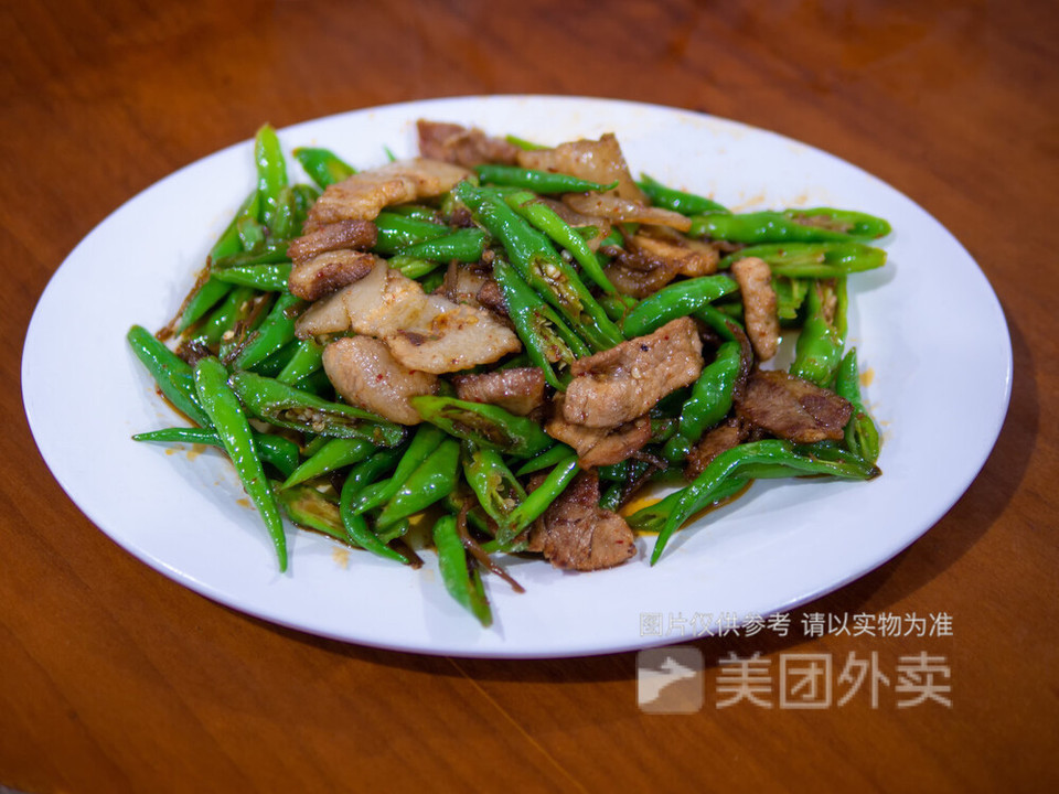 尖椒牛肉丝炒饭青椒肉丝面推荐菜:牛一面馆位于拉萨市城关区金珠西路