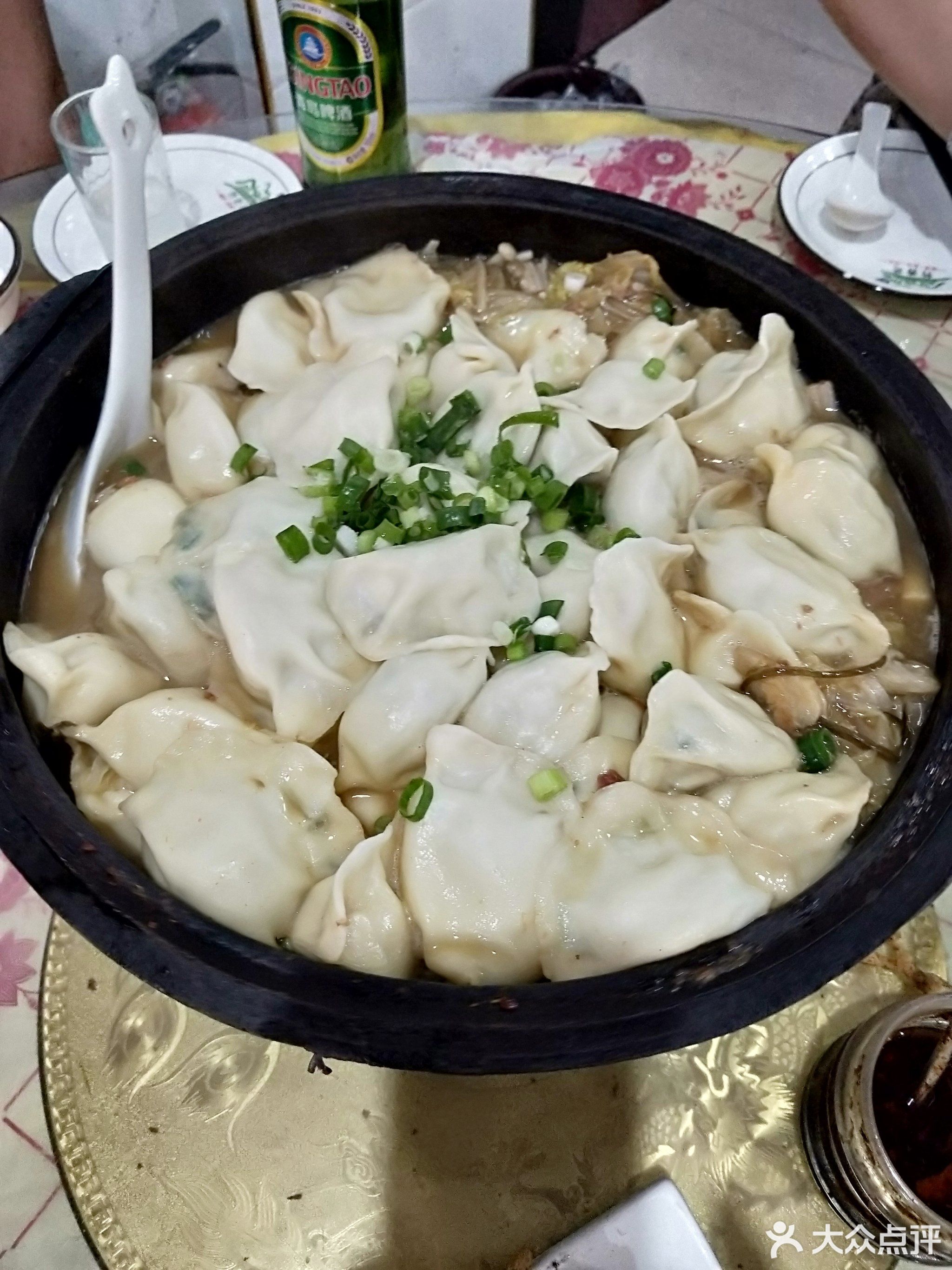          垣曲特色大众砂锅饺子