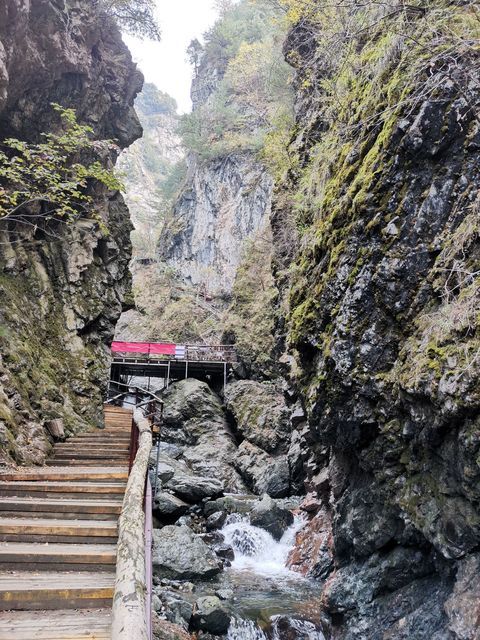 积石山大墩峡景区