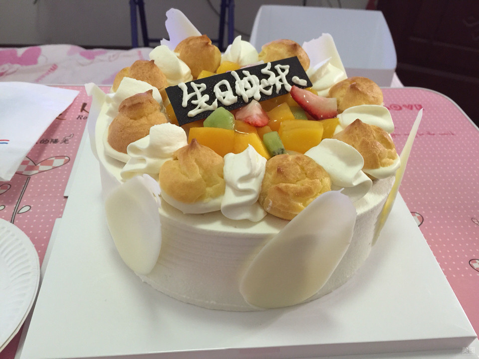 泡芙生日蛋糕