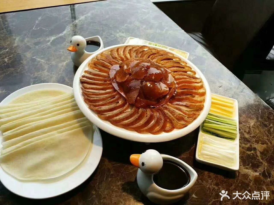 盛和果木烤鸭