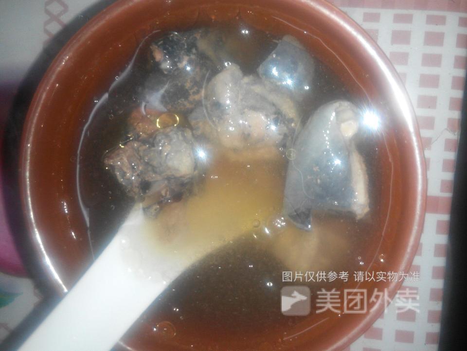 花旗参乌鸡汤图片