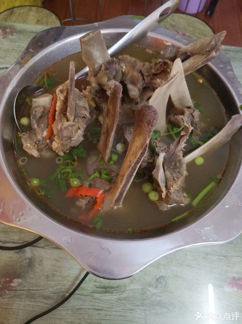 牛骨头火锅