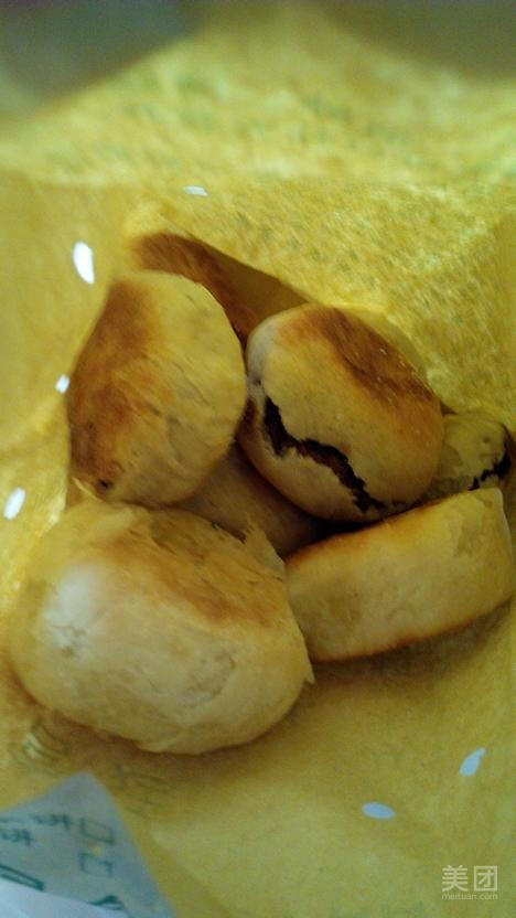         宫廷绿豆饼(黄河三路店)
