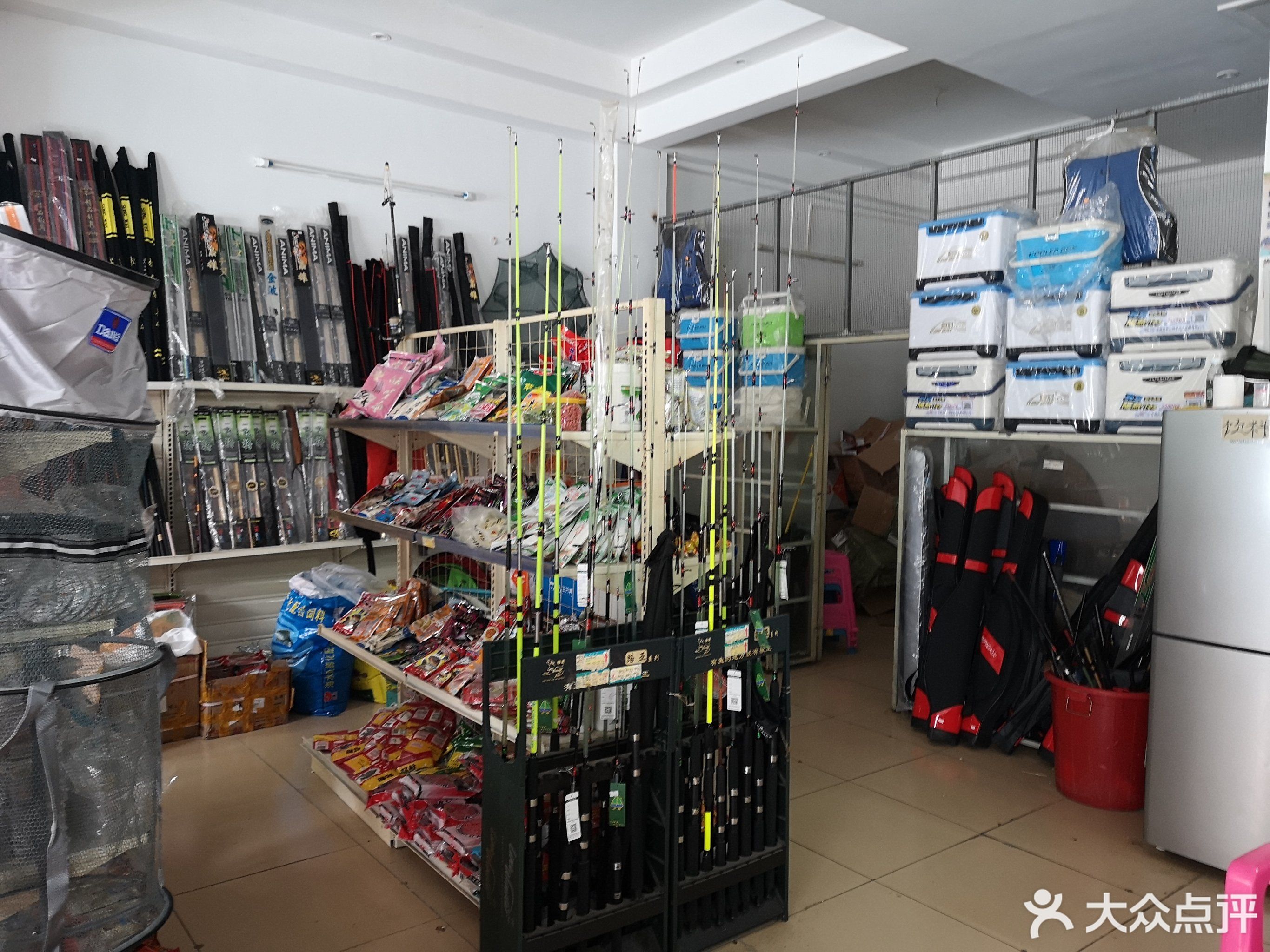 贵人鸟专卖店