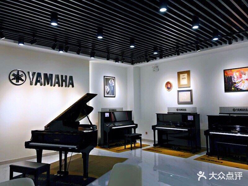            雅马哈钢琴专卖店
