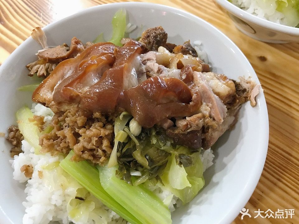 饭位于汕头市龙湖区蓬发大道 标签:餐馆中餐餐饮小吃湘菜小吃快餐快餐