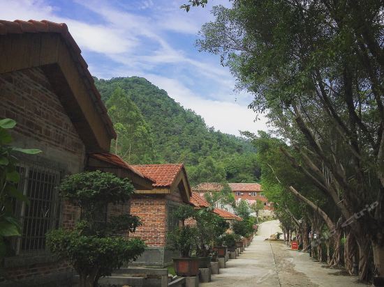 肇庆四会山湖温泉水上乐园生态旅游度假