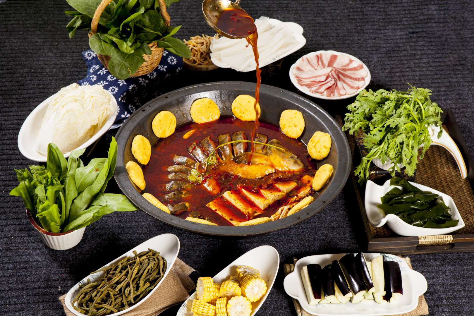 三江鱼村灶台鱼