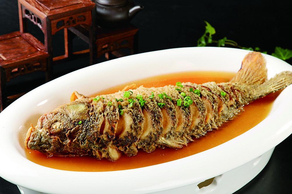              乡村土菜鱼庄
