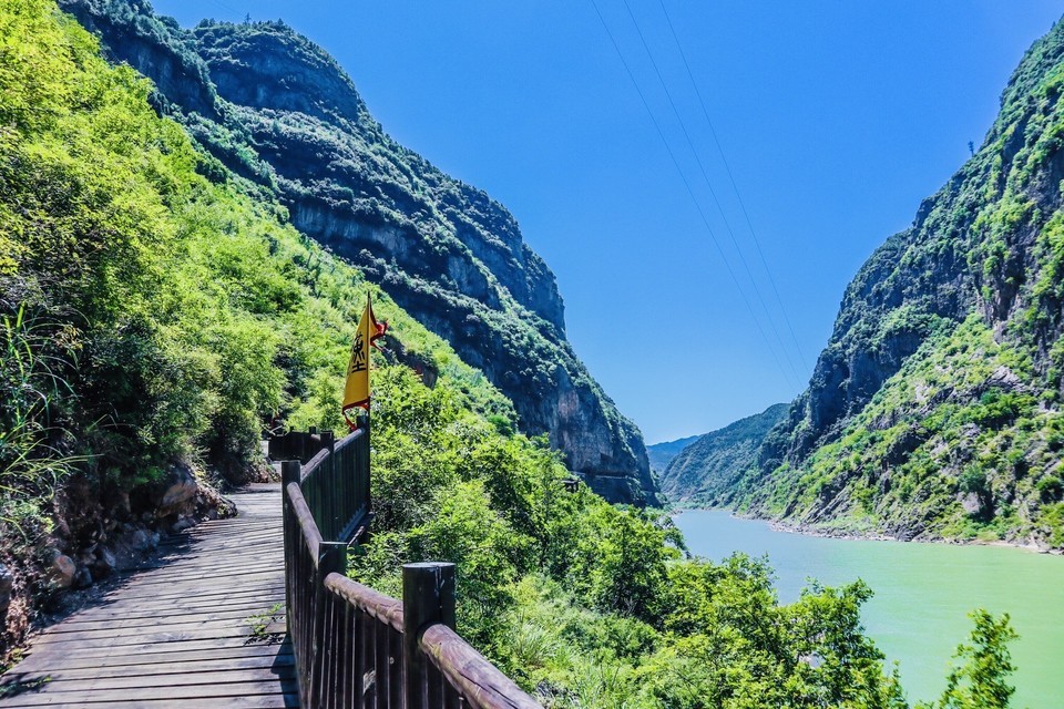 景点公园 > 广元市明月峡景区 标签: 推荐菜: 分类:景点公园;风景名胜