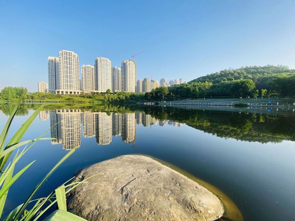 重庆市 休闲娱乐 景点公园 > 重庆市鹿山观光农业示范村   相关搜索