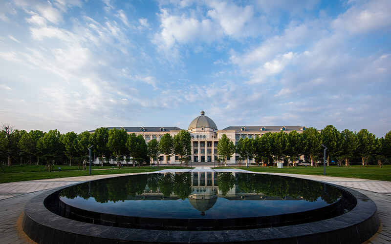       商丘师范学院(梁园校区)