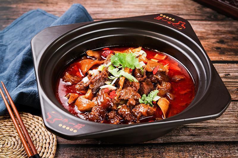 牛庄干锅牛肉科尔沁迎宾馆(滨河店)二姨夫水饺(保康路)青年餐厅派柏云