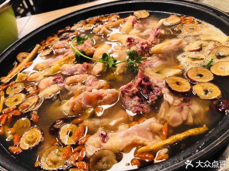 老西关炭炉鸡锅(多宝路分店)