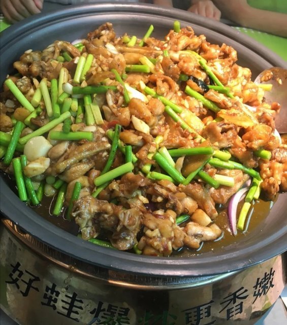 淘蛙(新塘永旺梦乐城店)位于广州市创新大道15号新塘永旺梦乐城二楼