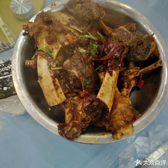 牛小骨