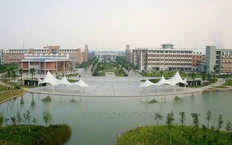 江西科技学院(瑶湖校区)