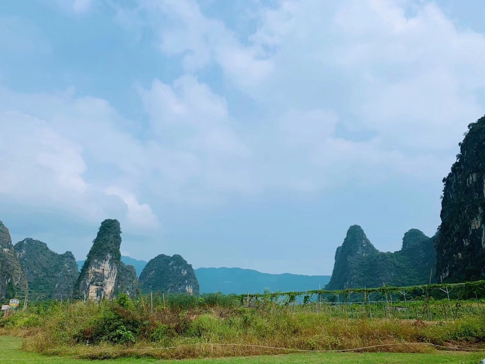 英西峰林走廊峰林胜境生态旅游度假区