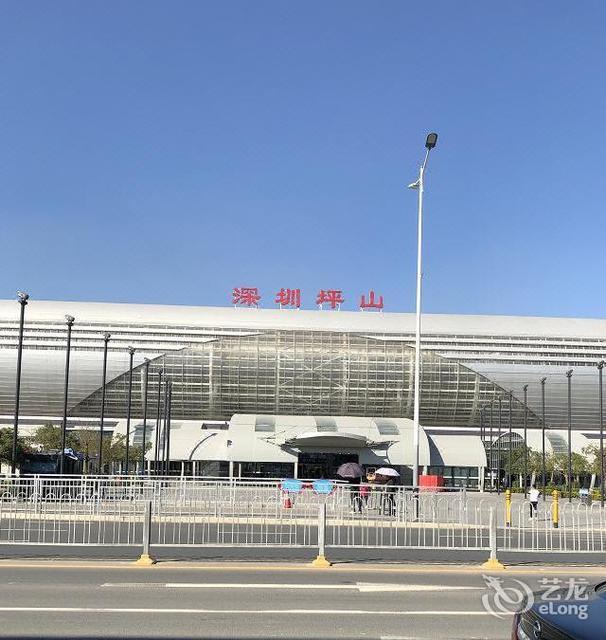 丽枫酒店(深圳坪山高铁站店)