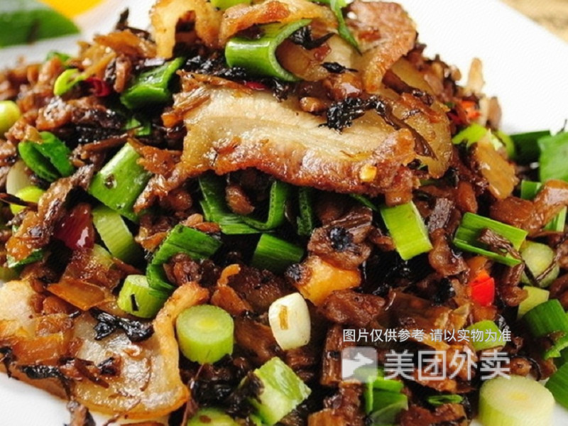 外婆菜回锅肉饭图片