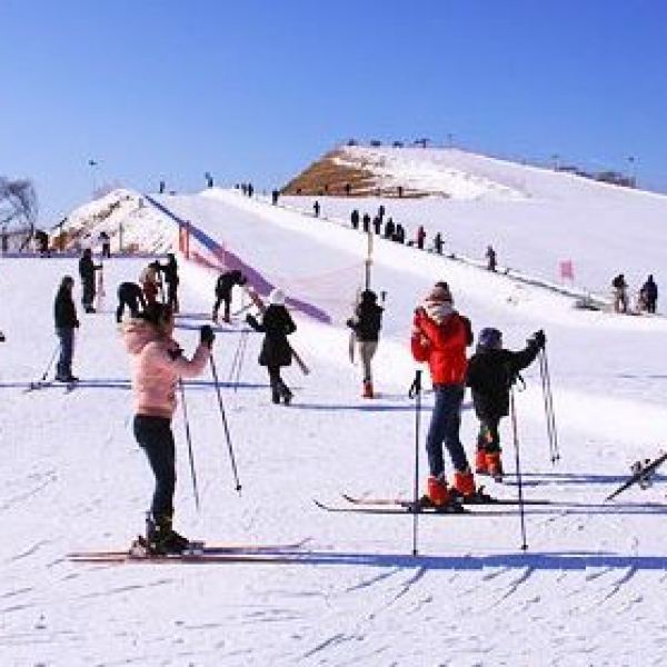 嘉山悠乐谷滑雪场