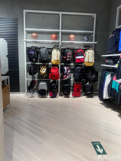 乔丹(朝阳大悦城店)