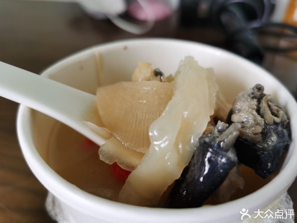 鱼翅乌鸡汤