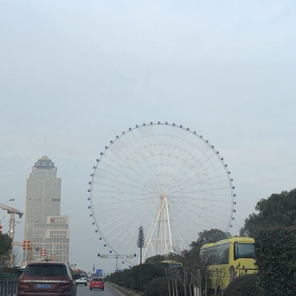 首页>南昌市>休闲娱乐>景点公园>南昌之星摩天轮 julia-xiao:周末来