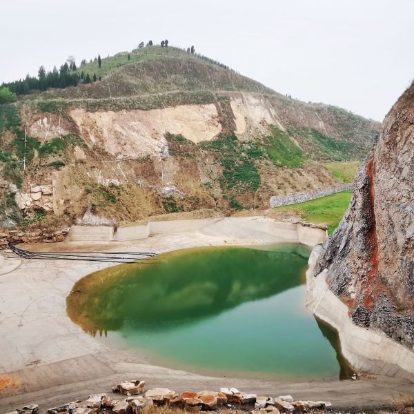 淄博市 休闲娱乐 景点公园 > 黑铁山风景区