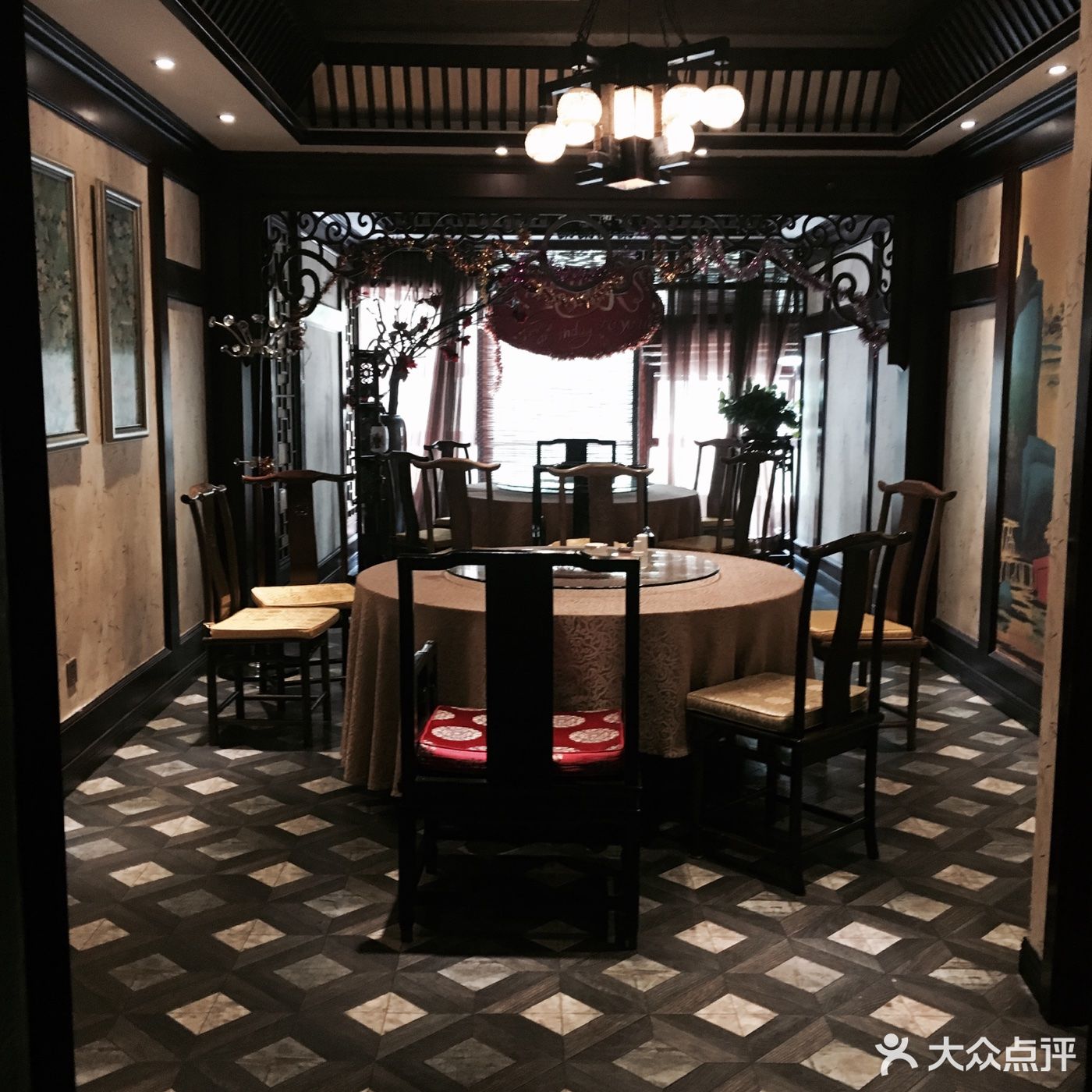 成都市 餐饮服务 茶馆 > 鸿运茶坊(天仁南街店)   清雅轩(凌空二街店)