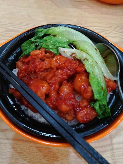 振兴路168号推荐菜:牛腩腐竹煲仔饭糖醋里脊煲仔饭酸菜鸡杂煲仔饭分类