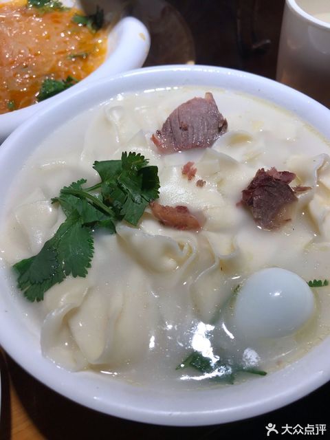 推荐菜:胖民烩面位于濮阳市清丰县清城关镇幸福大道电业局错对面